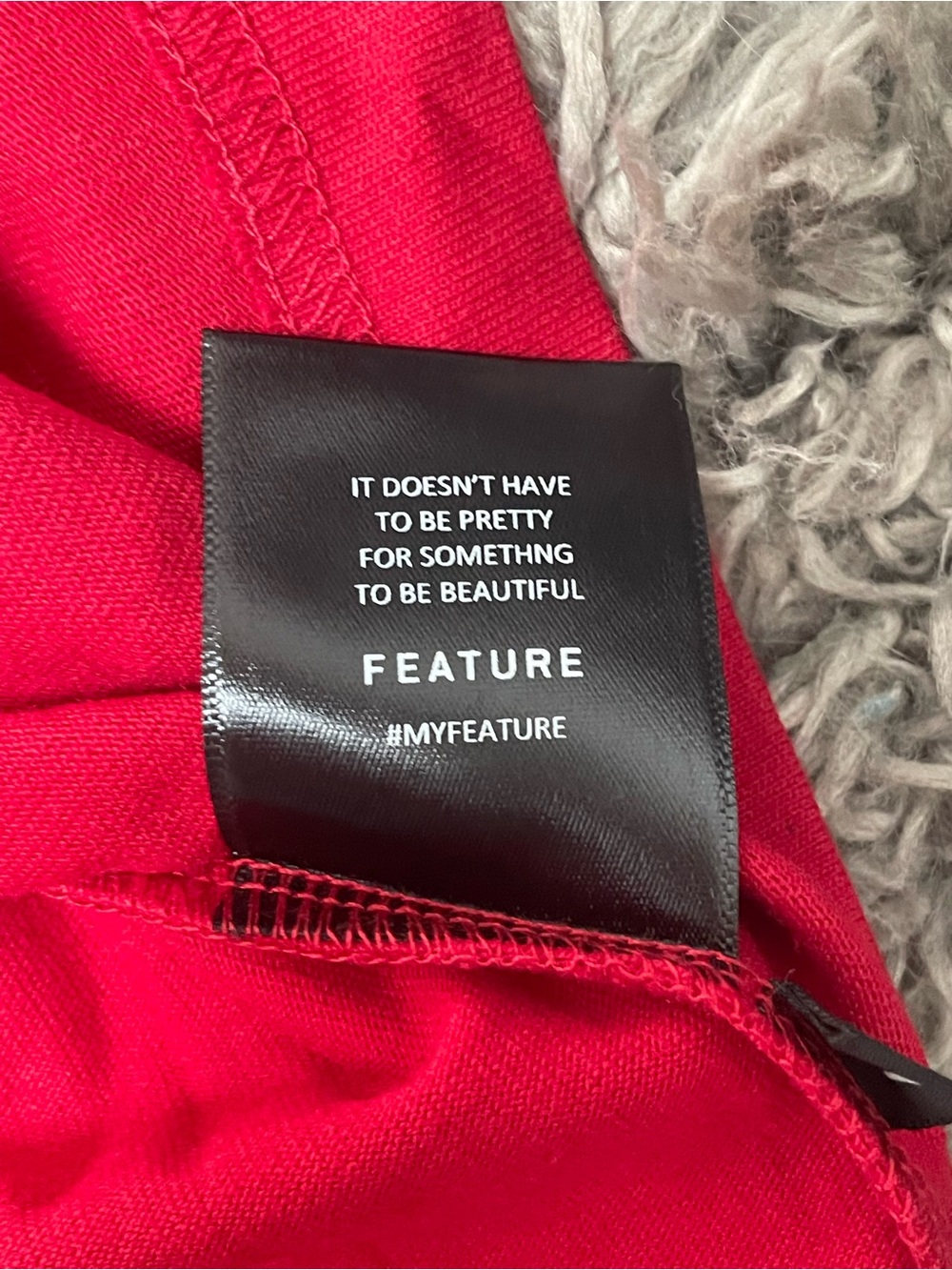 Feature Script Tee in Savvy Red - Picture 5 of 6